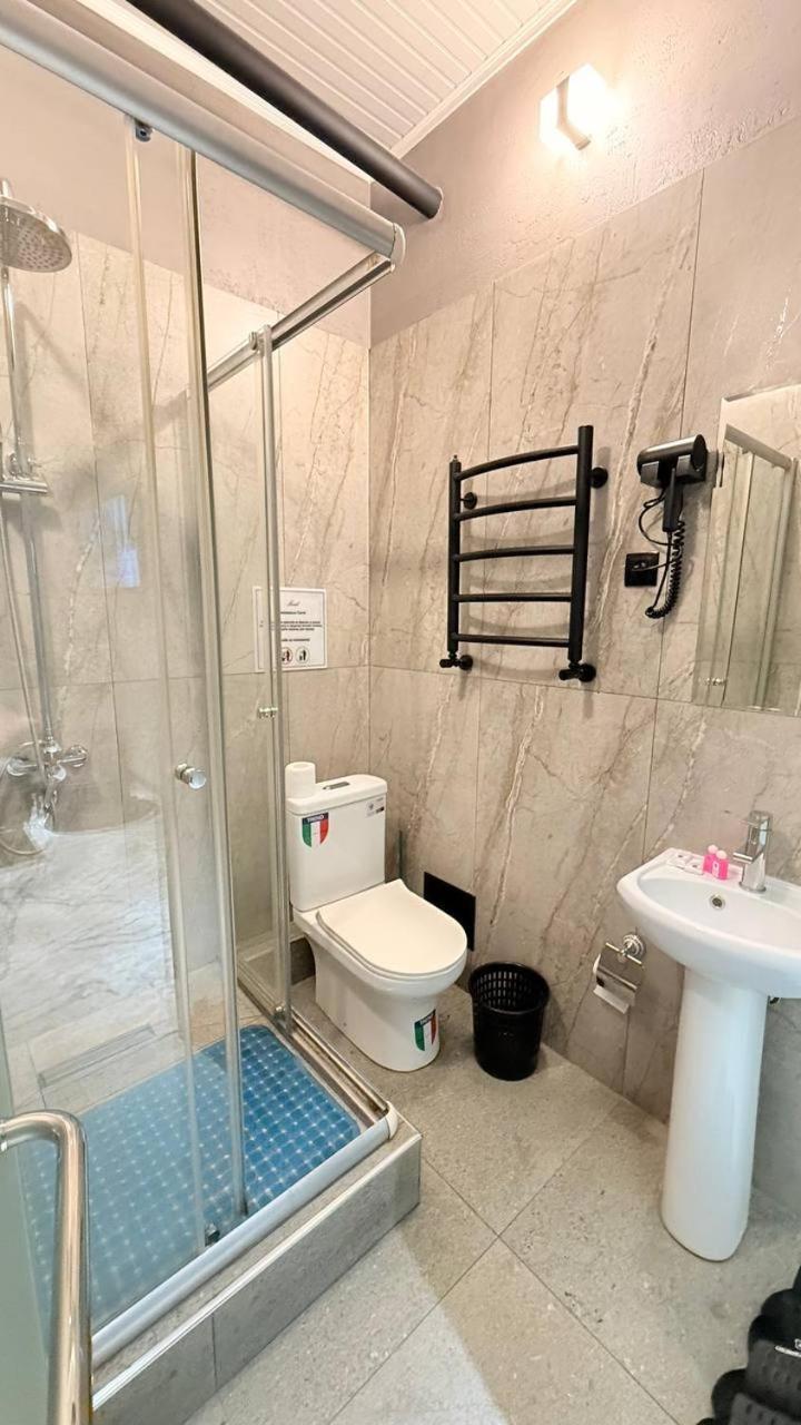 Premium Hostel Tashkent Bagian luar foto